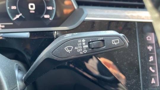 2019 Audi e-tron WA1LAAGEXKB011199