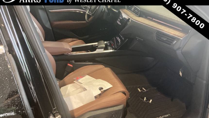 2019 Audi e-tron WA1VAAGE3KB024711