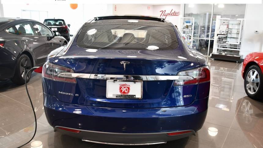 2015 Tesla Model S 5YJSA1H29FF086856