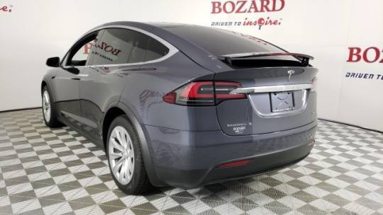 2018 Tesla Model X 5YJXCAE26JF133841