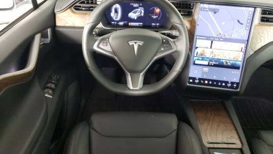 2018 Tesla Model X 5YJXCAE26JF133841