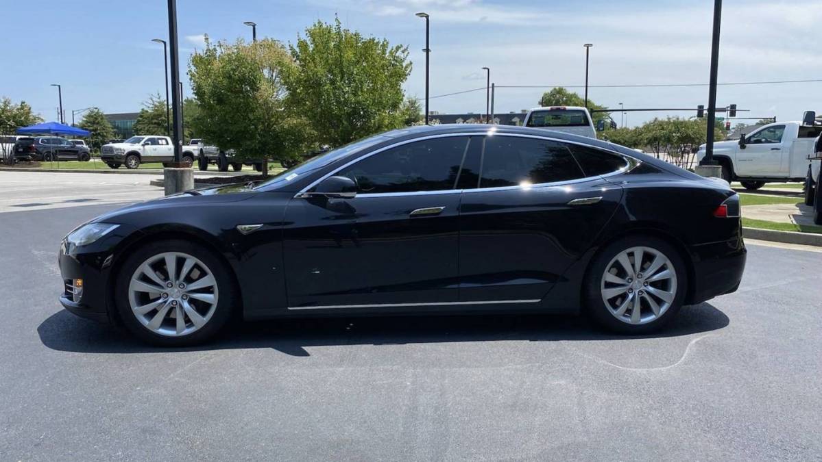 2016 Tesla Model S 5YJSA1E22GF129228