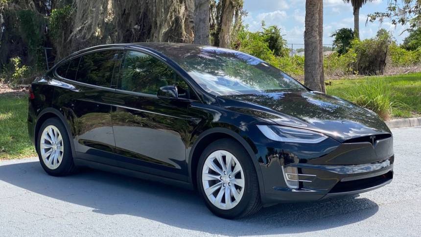 2019 Tesla Model X 5YJXCBE29KF152021