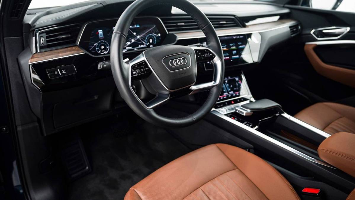 2019 Audi e-tron WA1LABGE3KB014130