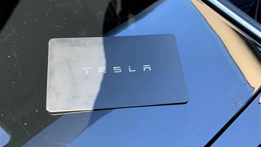 2019 Tesla Model 3 5YJ3E1EB3KF205900