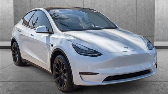 2020 Tesla Model Y 5YJYGDEE7LF029690