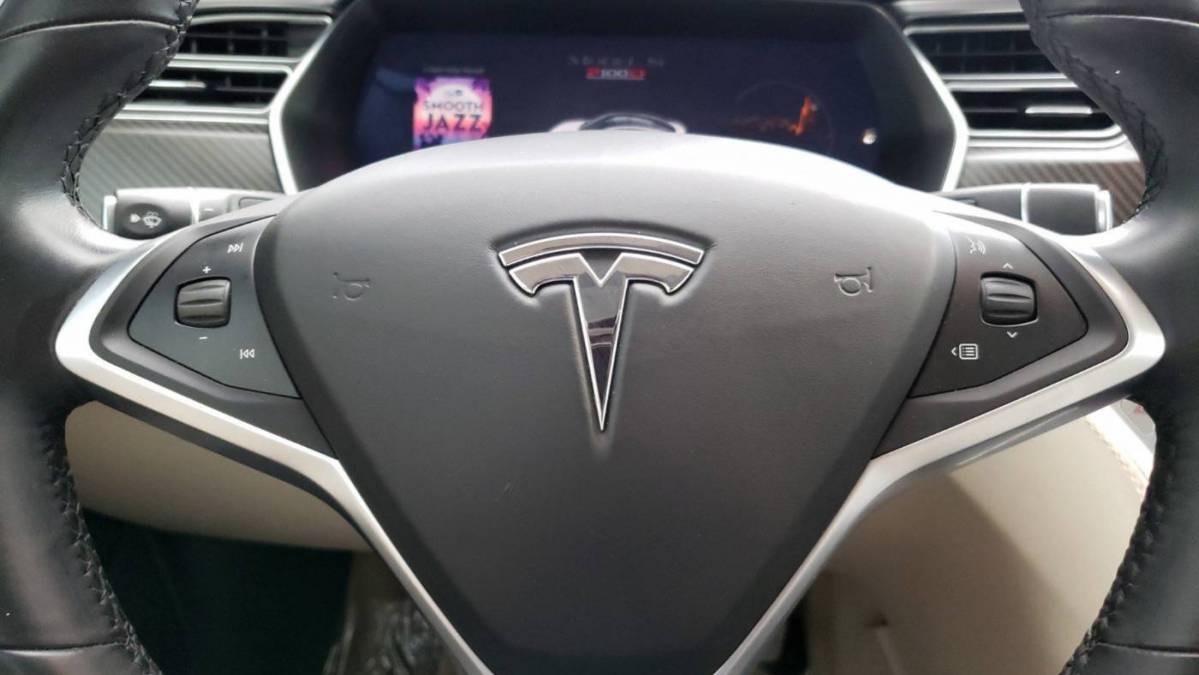 2017 Tesla Model S 5YJSA1E41HF217819