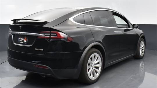 2019 Tesla Model X 5YJXCBE47KF163407
