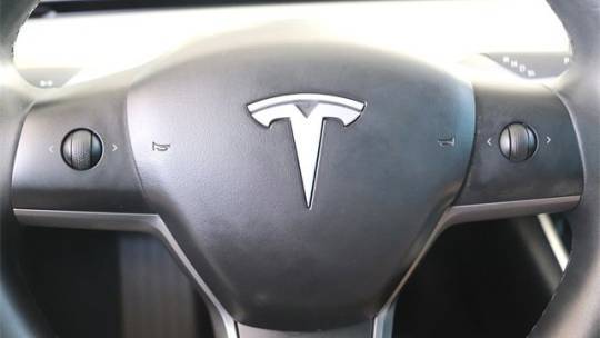 2018 Tesla Model 3 5YJ3E1EB4JF182139