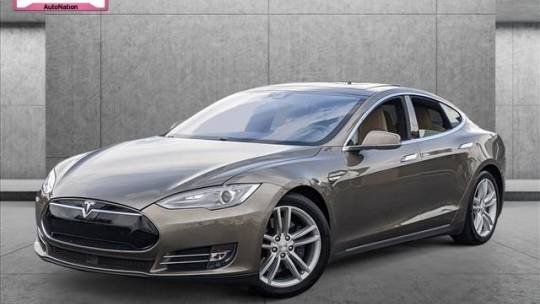2015 Tesla Model S 5YJSA1H24FF098347