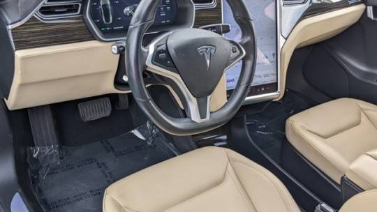 2015 Tesla Model S 5YJSA1H24FF098347