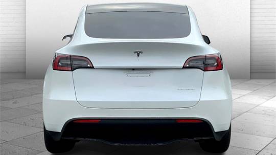 2021 Tesla Model Y 5YJYGDEE5MF072362