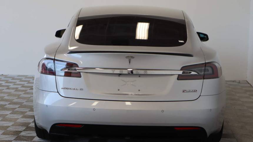 2016 Tesla Model S 5YJSA1E47GF159195