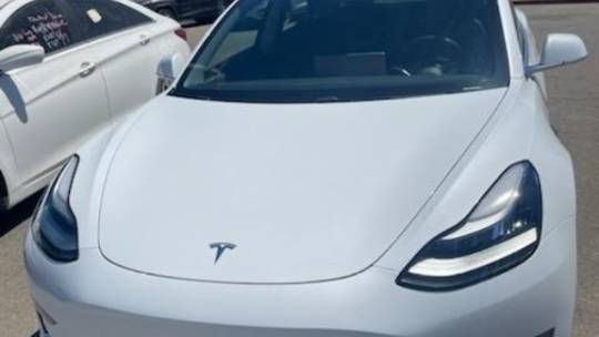 2018 Tesla Model 3 5YJ3E1EB5JF134410
