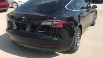 2018 Tesla Model 3 5YJ3E1EB6JF119012