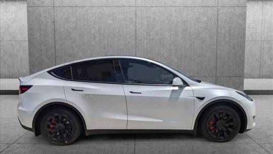 2021 Tesla Model Y 5YJYGDEE8MF111591