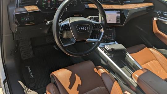 2019 Audi e-tron WA1VABGE0KB015874