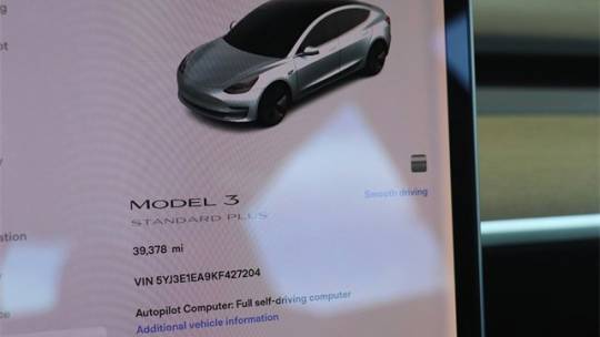 2019 Tesla Model 3 5YJ3E1EA9KF427204