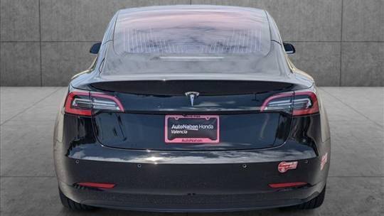 2018 Tesla Model 3 5YJ3E1EA2JF010764