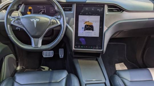 2019 Tesla Model X 5YJXCDE48KF161242