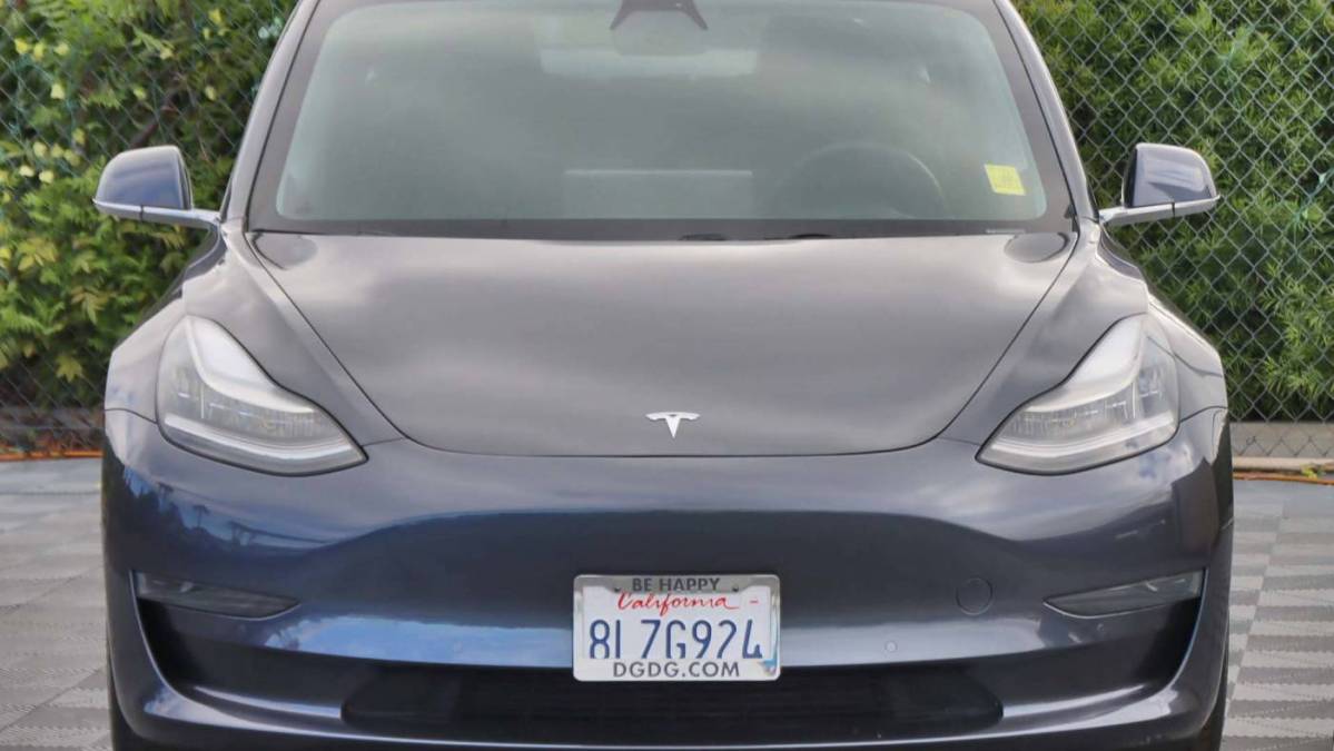 2019 Tesla Model 3 5YJ3E1EA0KF447437