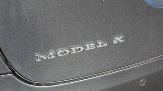 2018 Tesla Model X 5YJXCAE20JF136539
