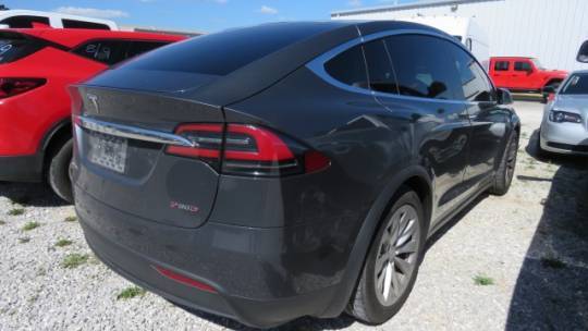 2016 Tesla Model X 5YJXCAE44GFS00270