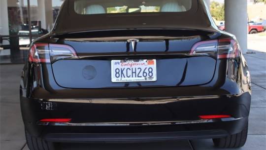 2019 Tesla Model 3 5YJ3E1EA7KF329143