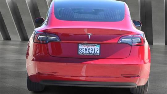 2018 Tesla Model 3 5YJ3E1EA0JF061745