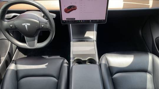 2018 Tesla Model 3 5YJ3E1EA1JF122987