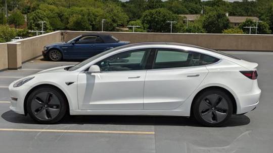 2019 Tesla Model 3 5YJ3E1EAXKF309906
