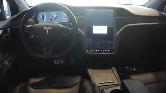 2019 Tesla Model X 5YJXCDE44KF152912