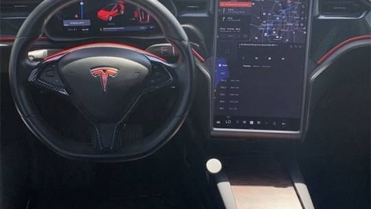 2018 Tesla Model X 5YJXCDE22JF126922