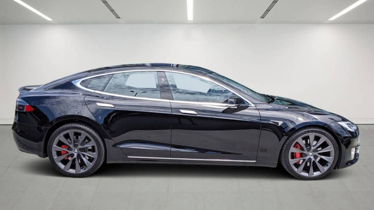 2021 Tesla Model S 5YJSA1E43MF426876
