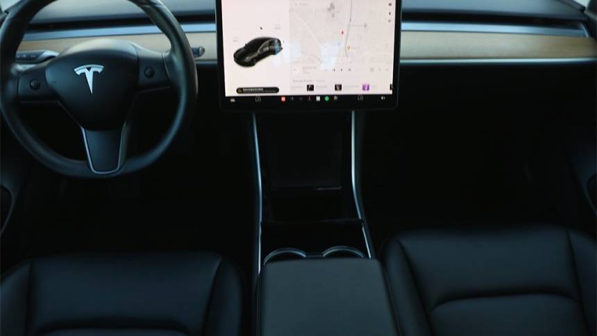 2019 Tesla Model 3 5YJ3E1EB8KF384306