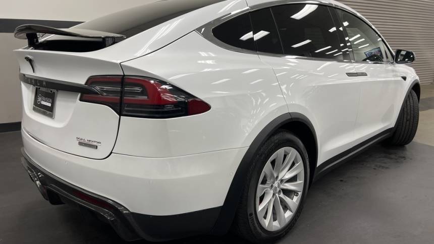 2020 Tesla Model X 5YJXCDE42LF237426