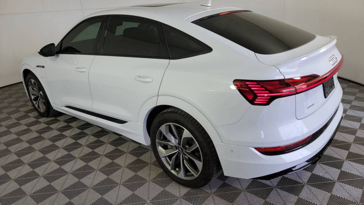 2021 Audi e-tron WA12AAGE1MB000851