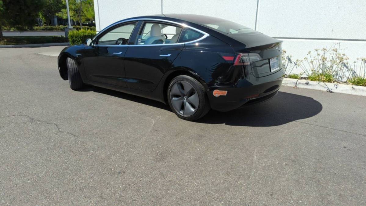 2018 Tesla Model 3 5YJ3E1EA3JF166263