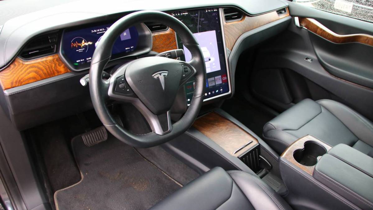 2019 Tesla Model X 5YJXCBE21KF192836