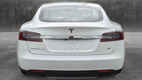 2014 Tesla Model S 5YJSA1H11EFP52467