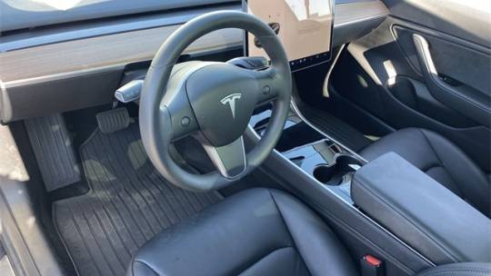 2019 Tesla Model 3 5YJ3E1EAXKF480221