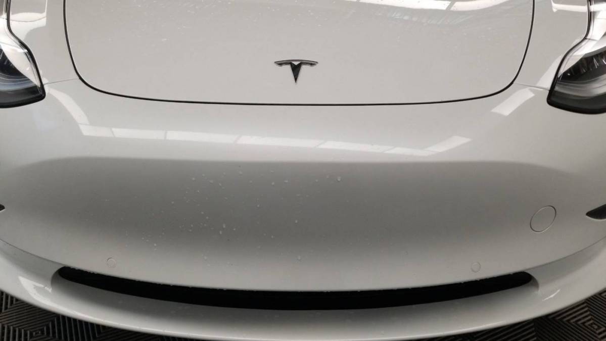 2018 Tesla Model 3 5YJ3E1EA7JF020545
