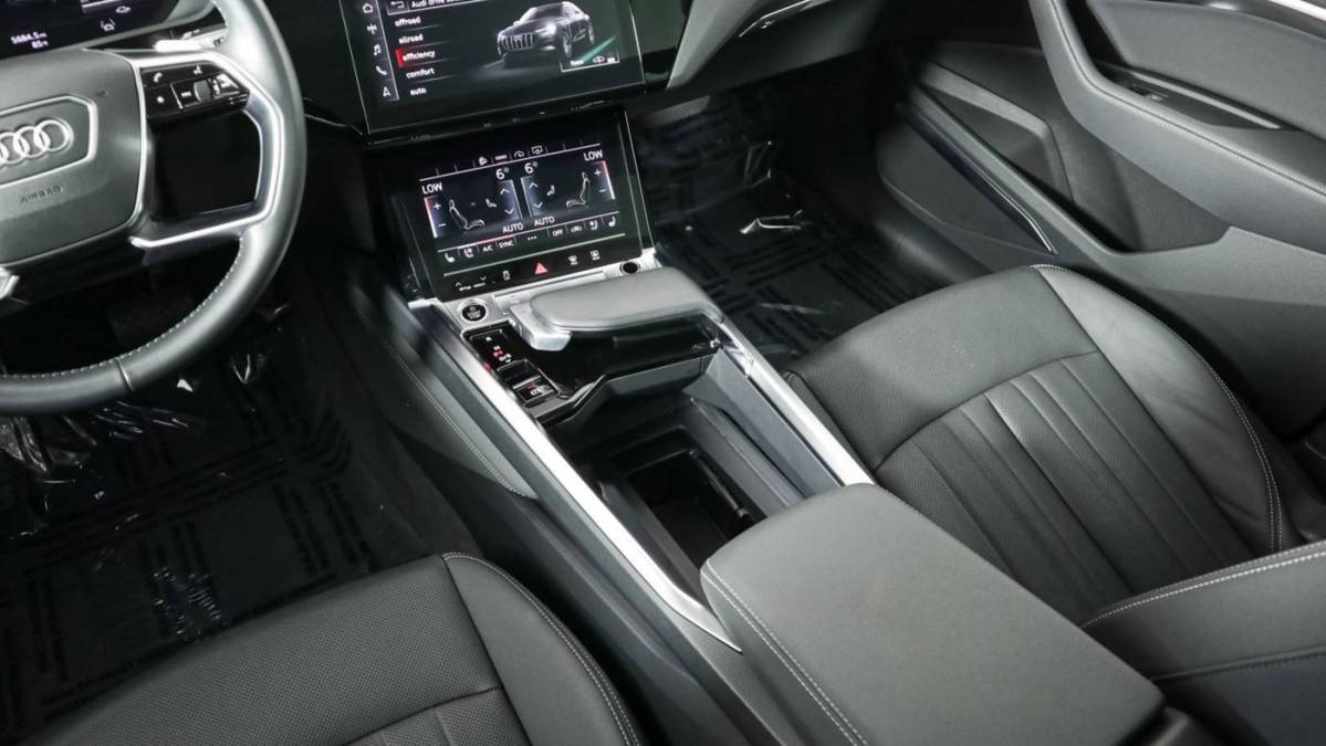 2021 Audi e-tron WA12AAGE5MB002019