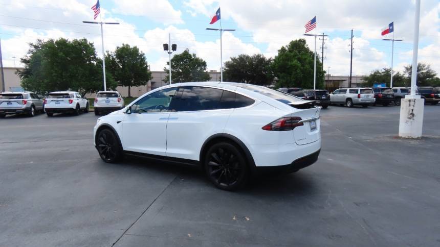 2018 Tesla Model X 5YJXCBE21JF096686