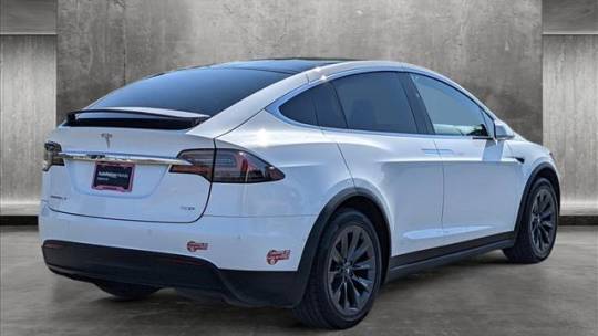 2018 Tesla Model X 5YJXCBE23JF128635