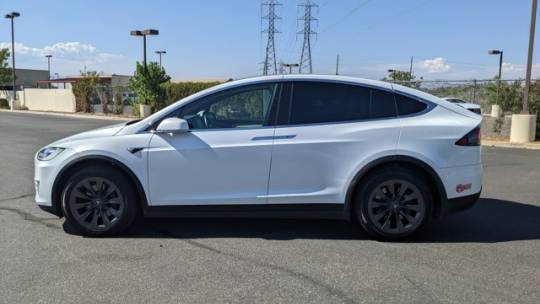 2018 Tesla Model X 5YJXCBE23JF128635