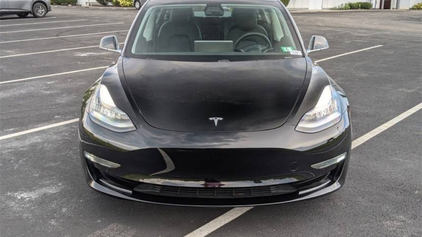 2019 Tesla Model 3 5YJ3E1EB2KF208741