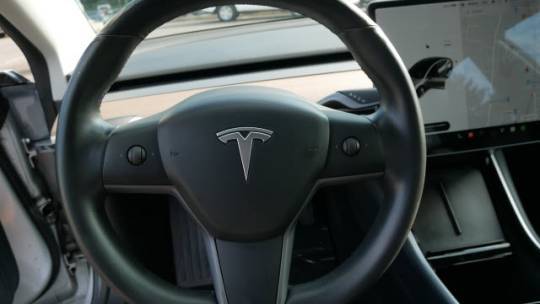 2018 Tesla Model 3 5YJ3E1EB0JF069336