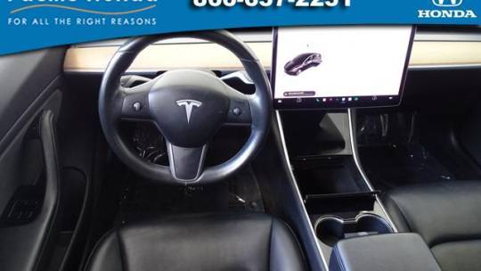 2018 Tesla Model 3 5YJ3E1EA8JF176139