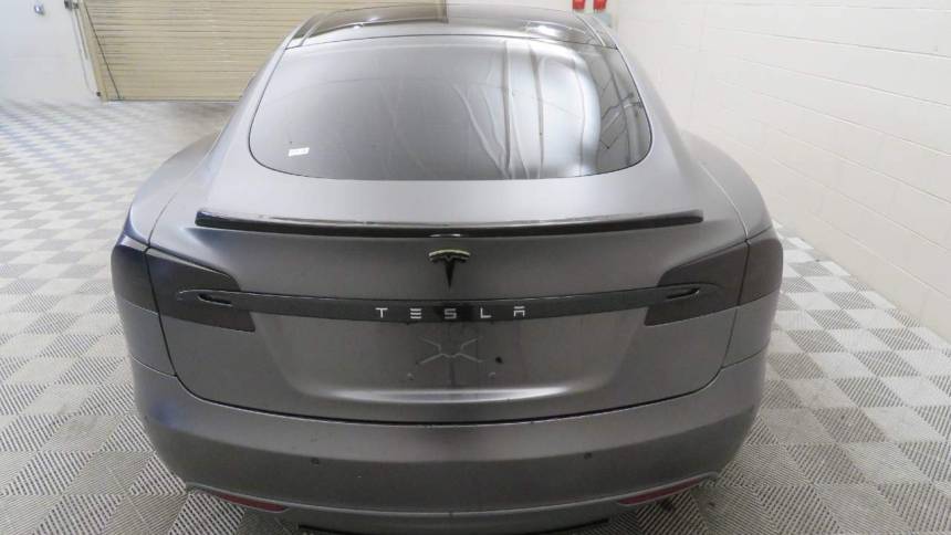 2015 Tesla Model S 5YJSA1E2XFF105192
